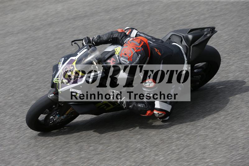 /10 20.04.2026  Pluess Moto Sport ADR/Freies Fahren/33